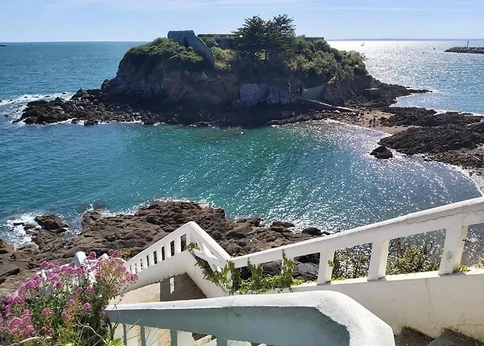 Plage De La Comtesse